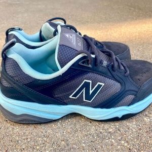 SOLD*** New Balance size 7 steel toe 627 industrial shoe LIKE NEW*